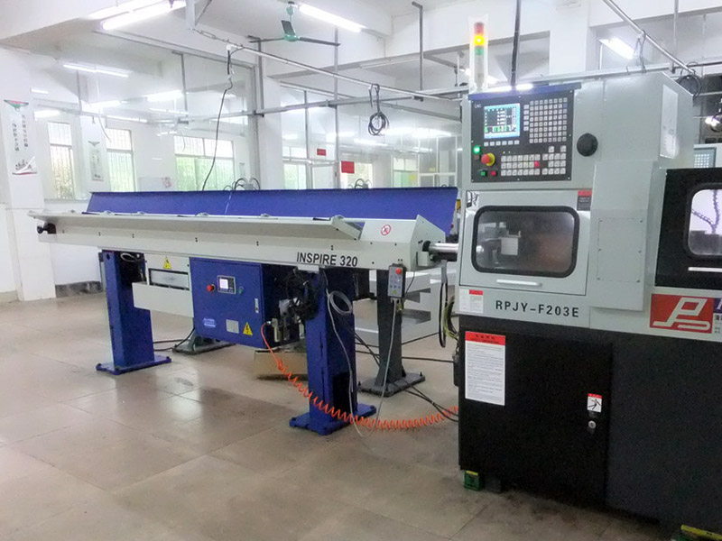 縱切車床為何適合加工細長零件？加工方法！